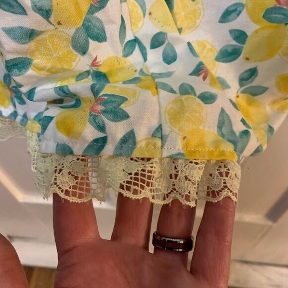 Vintage retro hand made lemon skirt w lace at hem! Measures a womens small. - Picture 3 of 4